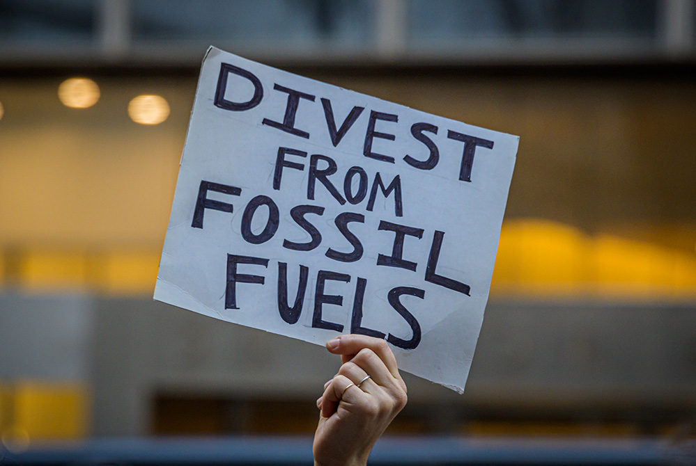 Inside the campaign to divest the Catholic Church from fossil fuels |  Earthbeat | National Catholic Reporter